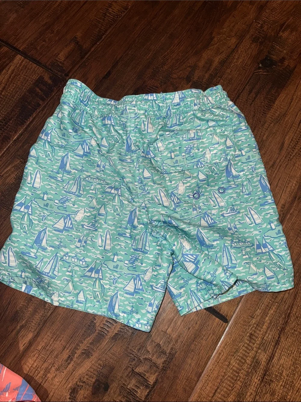 2-Pack Vineyard Vines Swim Trunks — Coral Fish & Mint Sailboat. BOYS SIZE 6/7.
